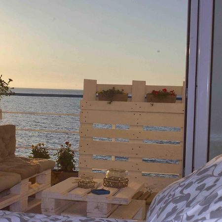 Sea View Life Hotel คารินิ ภายนอก รูปภาพ