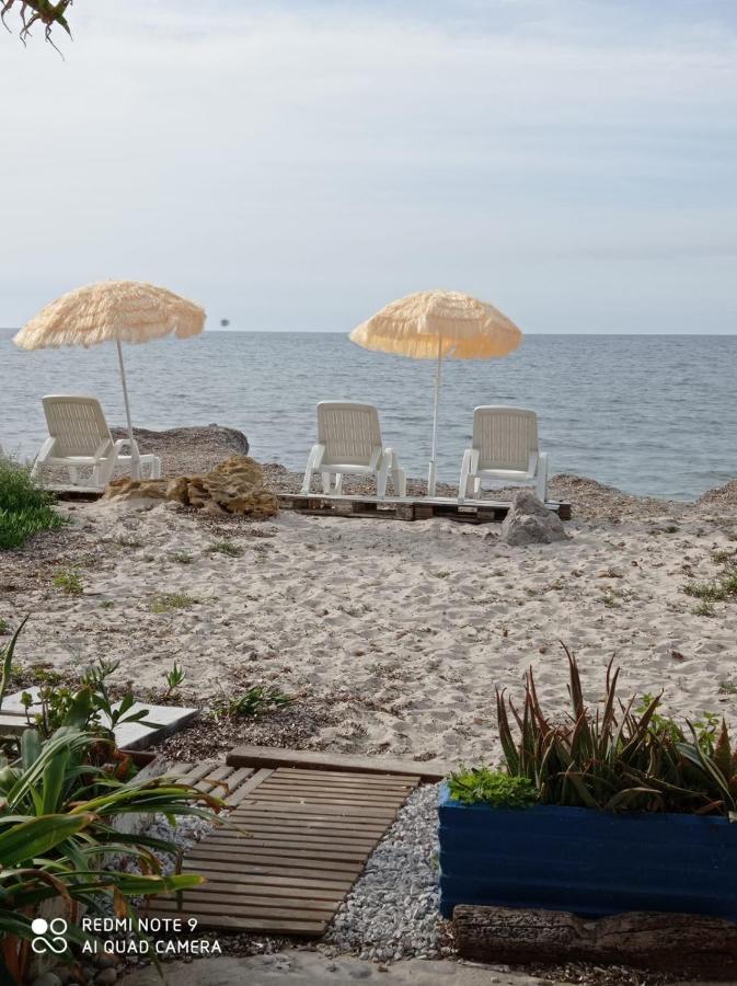 Sea View Life Hotel คารินิ ภายนอก รูปภาพ