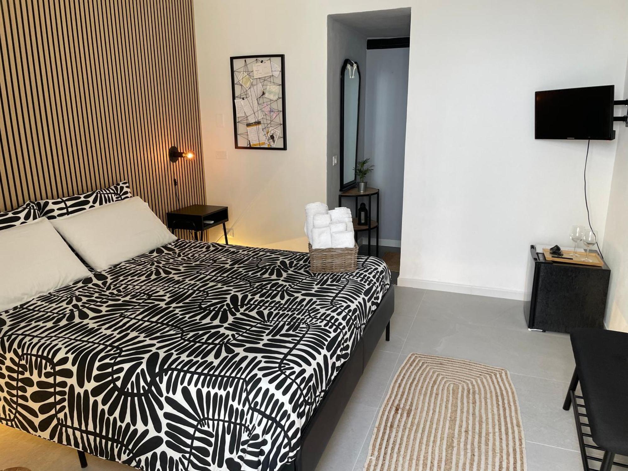 Sea View Life Hotel คารินิ ภายนอก รูปภาพ