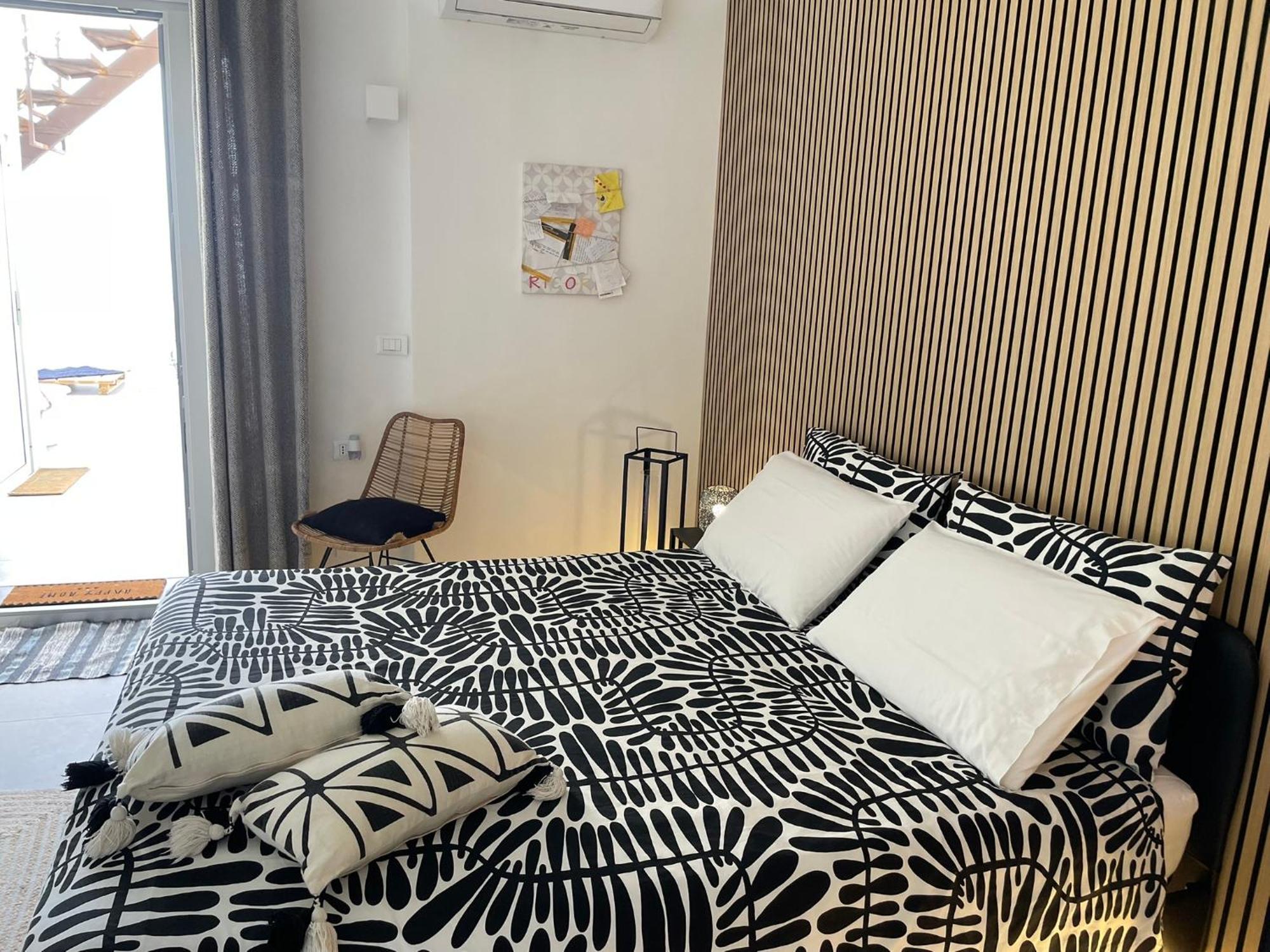 Sea View Life Hotel คารินิ ภายนอก รูปภาพ